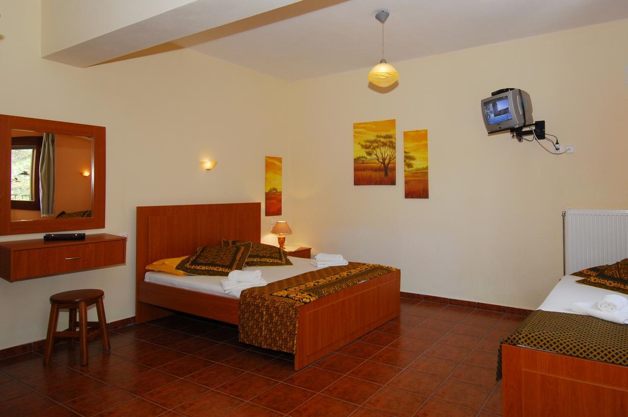Menelaos Apartments Лефокастро Екстер'єр фото